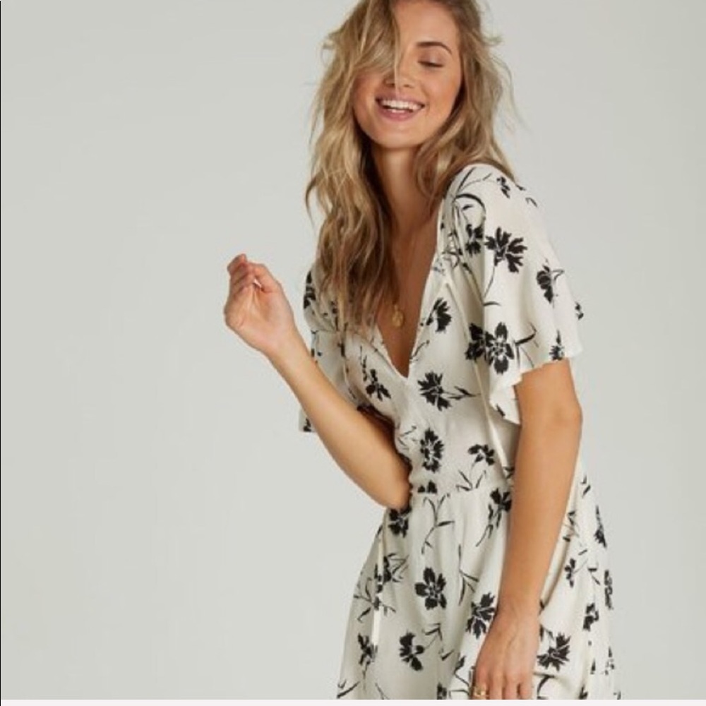 🌴🌼BILLABONG- TOMORROWS END DRESS🌼🌴 - Picture 3 of 8